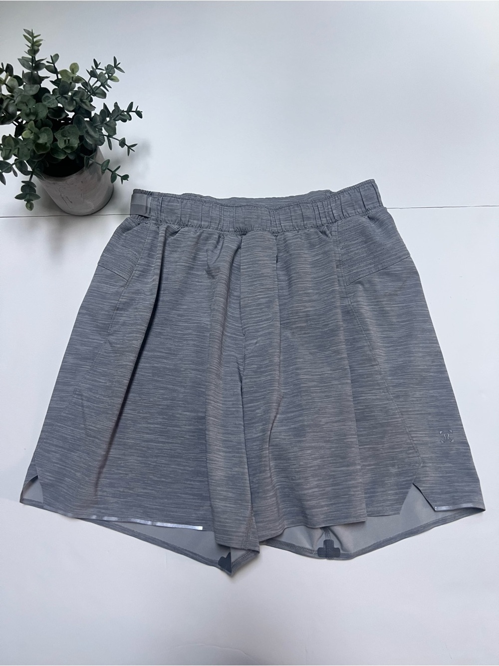 Lululemon Surge Short *6" Heather Allover Sea Salt Light Cast Size Small